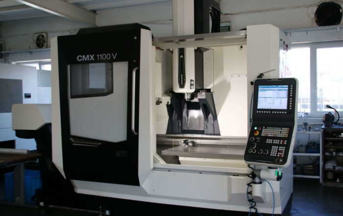 DMG MORI CMX 1100V